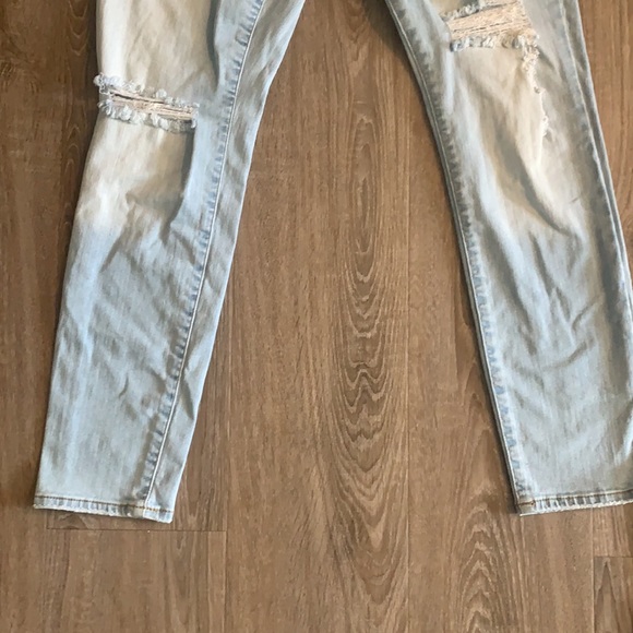 Jeans - Picture 2 of 4